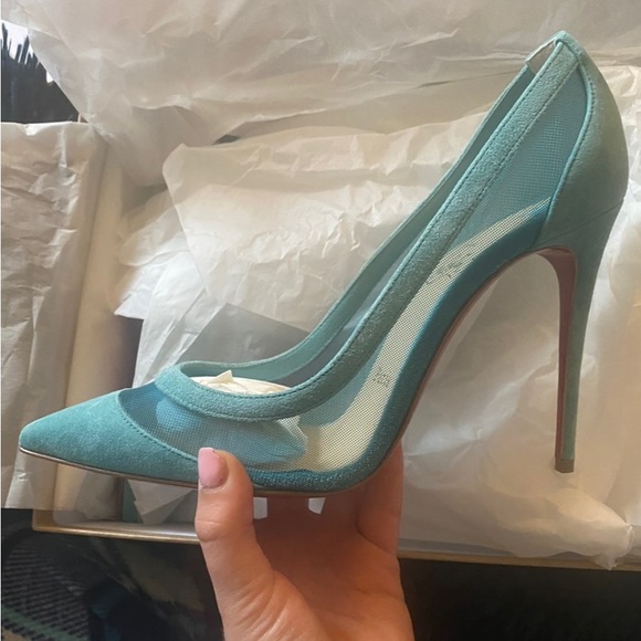 Christian Louboutins! Size 6.5, never worn!!! New in box/bag - Picture 2 of 4